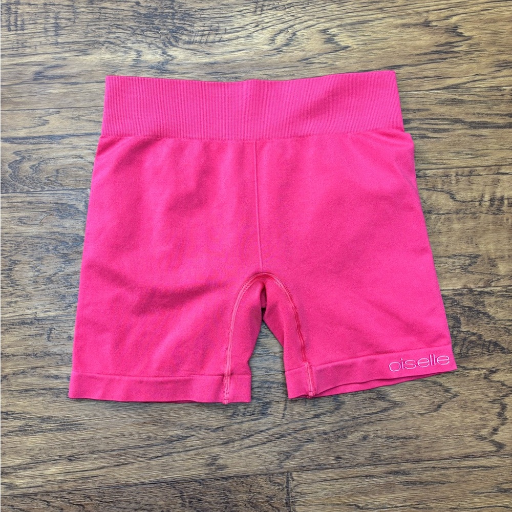 Oisellewoman’s pink Athletic Bike Shorts